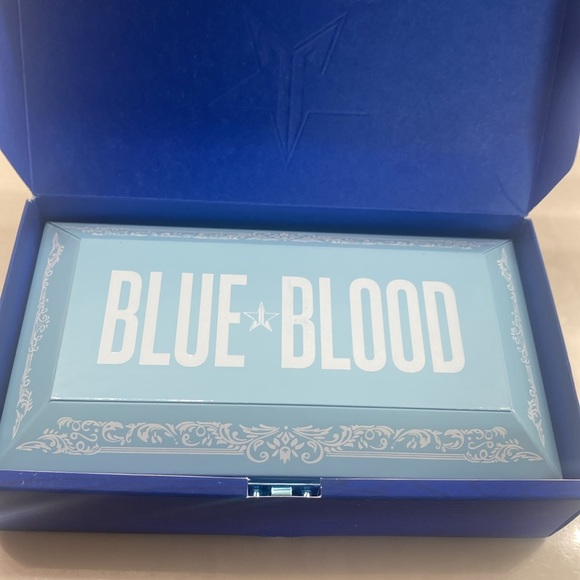 Blue blood eye shadow palette by Jeffree Starr - Picture 11 of 15